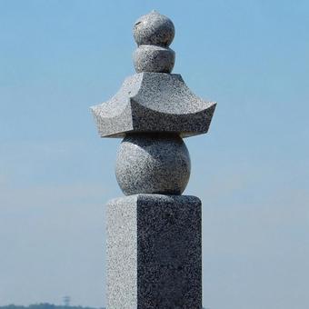 【風景写真】五輪塔 【風景写真】五輪塔 五輪塔,石塔,仏教の写真素材