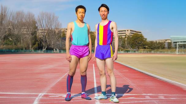 陸上競技を楽しむ若い男性16 陸上競技を楽しむ若い男性16の写真