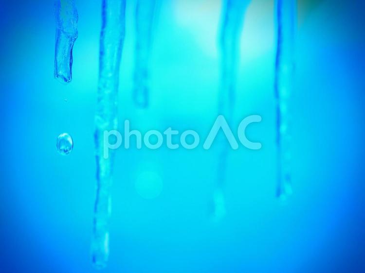 青の世界　氷柱 ブルー,バック,自然の写真素材