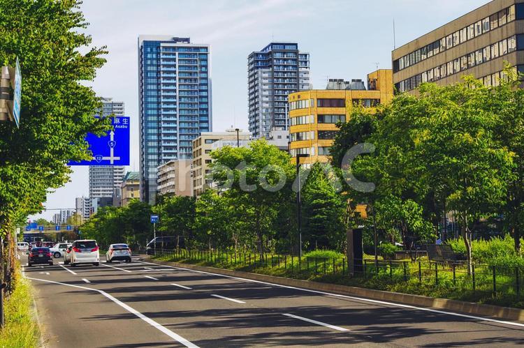 車と街並み 街並み,風景,屋外の写真素材