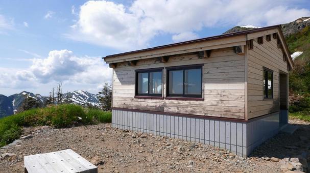 殿ヶ池避難小屋 殿ヶ池避難小屋の写真
