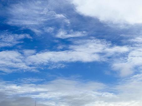 雲のある朝空 雲のある朝空の写真