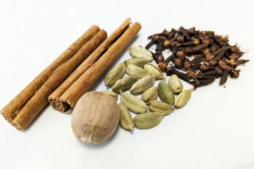 【スパイス】クラフトコーラの材料_04 【スパイス】クラフトコーラの材料_04の写真