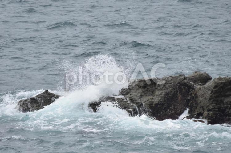 海と波　立待岬　5 海,波,風景写真の写真素材