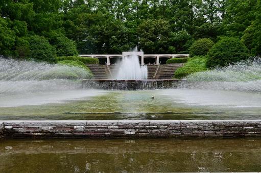 相模原公園のフランス式庭園の噴水 相模原公園のフランス式庭園の噴水の写真