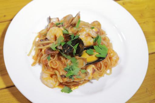 シーフードトマトパスタ シーフードトマトパスタの写真