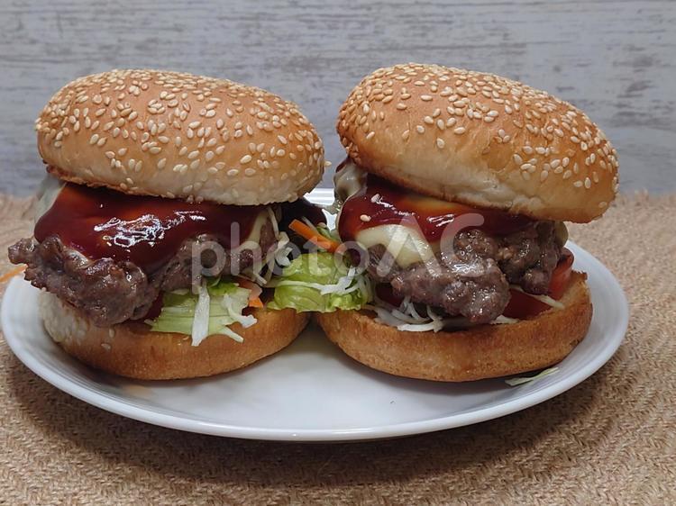 ハンバーガー ハンバーガー,パン,チーズバーガーの写真素材