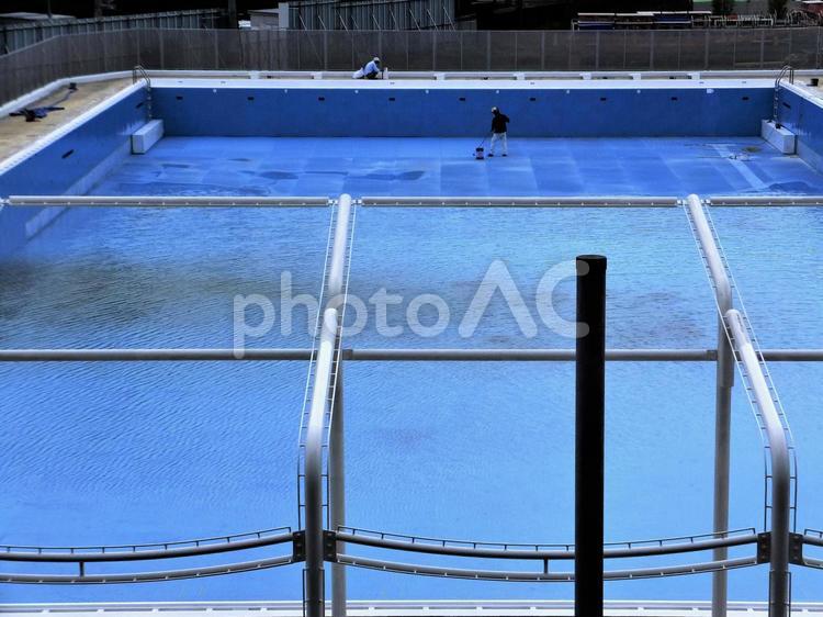 修復中の屋外プール 修復,屋外プール,水入れの写真素材