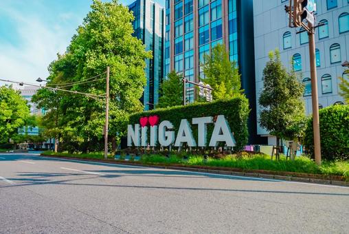 【新潟】新潟駅周辺のモニュメント 【新潟】新潟駅周辺のモニュメントの写真