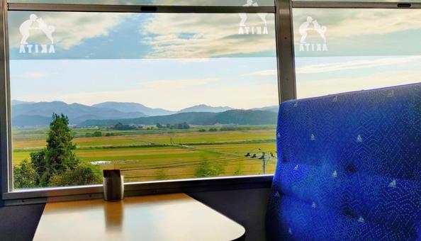 ローカル線の車窓04 鉄道,風景,窓の写真素材