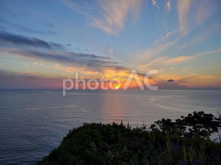海から見る夕焼け 海,夕焼け,幻想的の写真素材