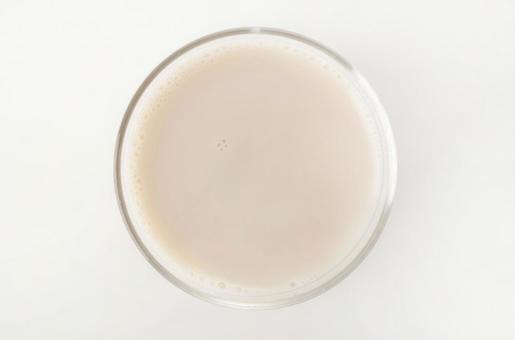 アーモンドミルク アーモンドミルク,アーモンド,ミルクの写真素材