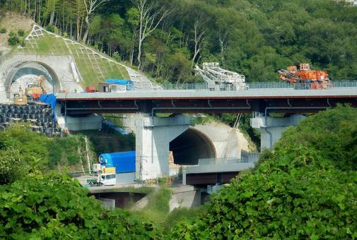 【工事写真】道路建設現場 道路,橋梁,架設の写真素材