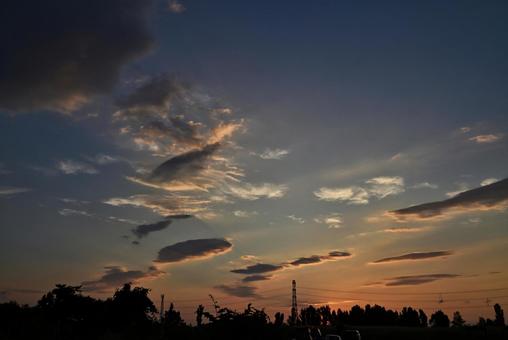 夕焼け 2025/7/16 夕焼け 2025/7/16 夕焼け,夕暮れ,夕方の写真素材