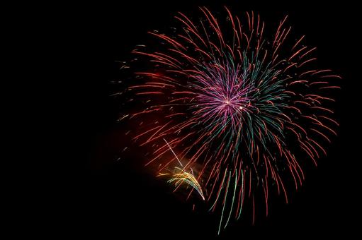 カラフルな打ち上げ花火 花火,打ち上げ花火,打上花火の写真素材