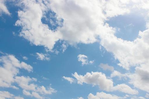 夏の高い青空 7月8月 夏の高い青空 7月8月の写真