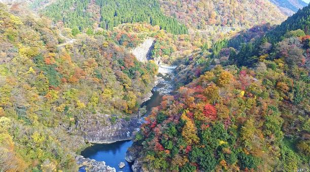 紅葉の山 紅葉の山 秋,紅葉,秋の山の写真素材