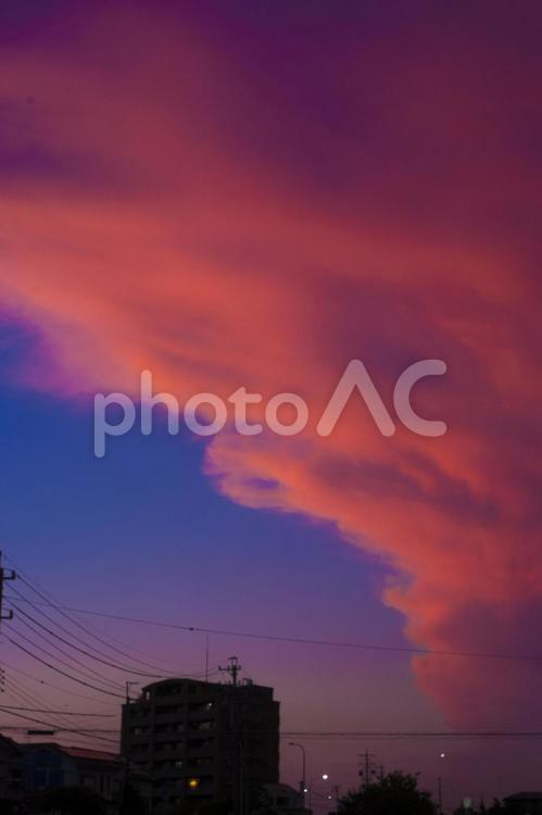 紫とピンク色の夕焼け 夕焼け,空,夕焼け空の写真素材