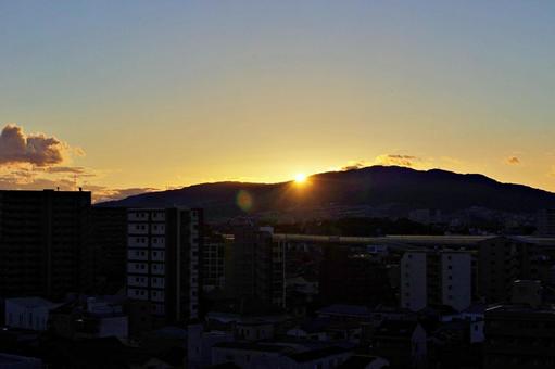 池田市の落日 たそがれ,街並み,市街の写真素材