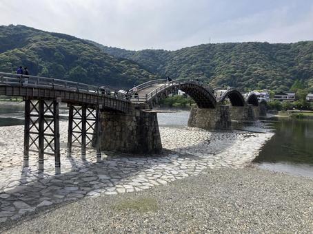 山口・岩国の錦帯橋 山口・岩国の錦帯橋の写真