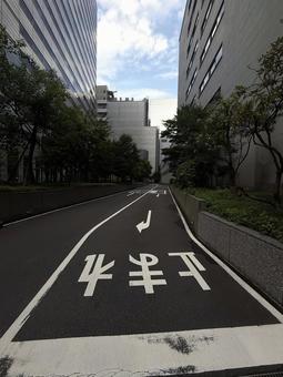 停止線 停止線 道,停止線,止まれの写真素材