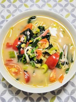 夏野菜ちゃんぽん麺_アップ 夏野菜ちゃんぽん麺_アップ ちゃんぽん,麺類,麺の写真素材