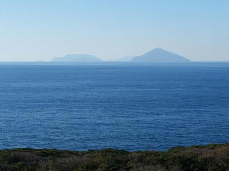 利島　新島　遠景 伊豆大島,伊豆諸島,島旅の写真素材