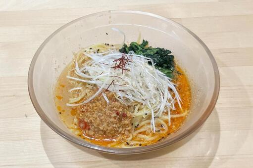 冷やし担々麵 ラーメン,ネギ,ひき肉の写真素材