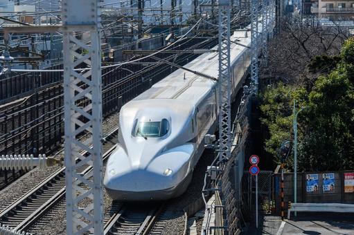 上から目線の東海道山陽新幹線N700A 上から目線の東海道山陽新幹線N700A 東海道,山陽,新幹線の写真素材