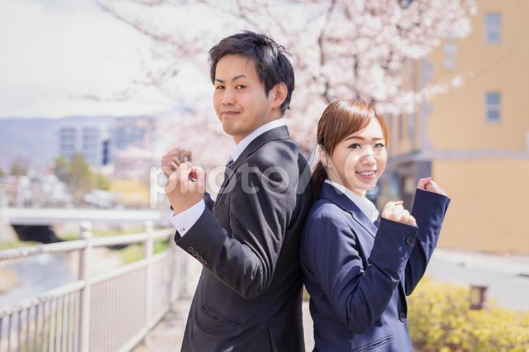 外回りする会社員 ビジネス,ガッツポーズ,笑顔の写真素材