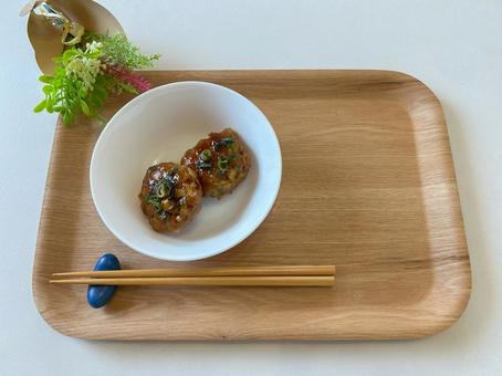 糸島豚と佐賀産レンコンつくね|和風おかず 糸島豚と佐賀産レンコンつくね|和風おかず 和食,つくね,豚ミンチの写真素材