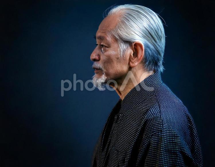 初老男性の横顔 男性,横顔,皺の写真素材