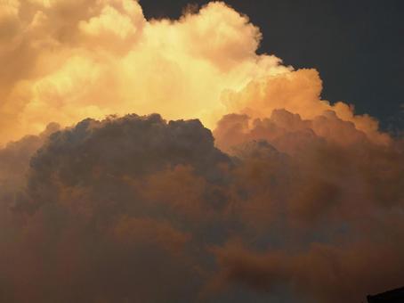 Something is coming, ominous clouds, hitting the setting sun, mine, setting sun, natural, JPG