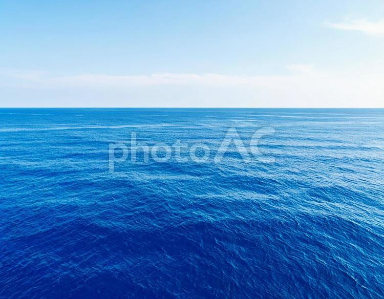 海の風景　夏　ブルー　水面2 海,水面,夏の写真素材