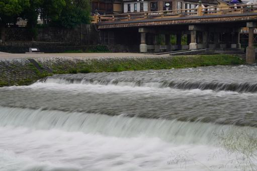 増水した川の水 増水した川の水 川,流れ,風景の写真素材