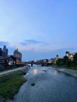 鴨川