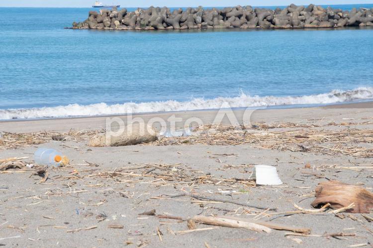 海を綺麗に マイクロプラスチック,海洋汚染,海岸の漂着物の写真素材