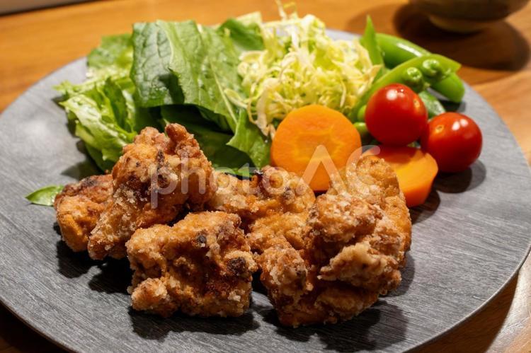 鶏のから揚げの夕食 料理,食べ物,揚げ物の写真素材