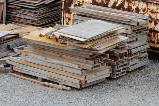 【風景写真】資材置き場 コンパネ,木材,型枠の写真素材