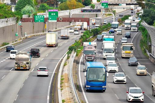 東名高速 綾瀬スマートインター付近２ 道路,ハイウェイ,道の写真素材