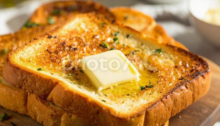 バターを塗ったトーストパン トースト,食パン,パンの写真素材