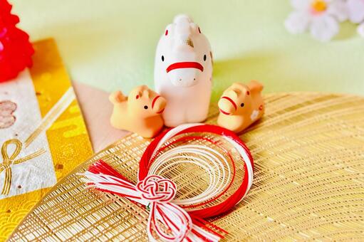 午年の年賀状素材　馬の親子と迎春飾り 午,2026年,午年の写真素材