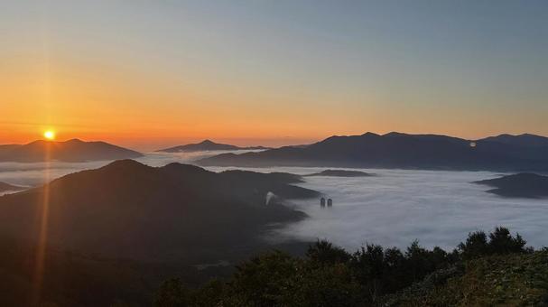 トマム雲海と日の出 雲海,朝日,トマムの写真素材