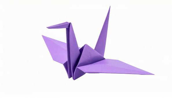 紫色の折り鶴 折り紙 (背景透過) 紫色の折り鶴 折り紙 (背景透過)の写真