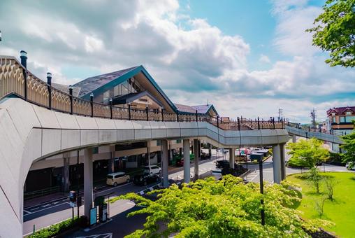 【長野】軽井沢駅の周辺の街並み 軽井沢,駅,長野の写真素材
