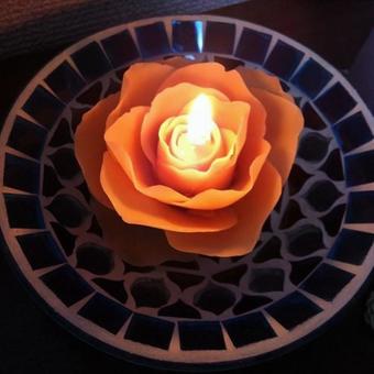 バラのキャンドル バラのキャンドルの写真
