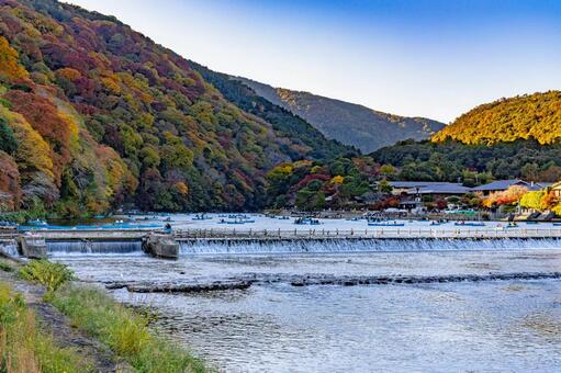 京都　嵐山　桂川　紅葉　 嵐山,紅葉,桂川の写真素材