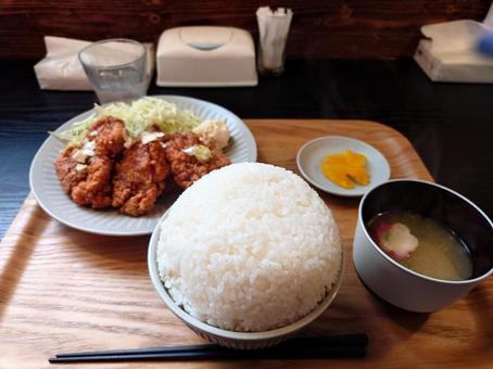 ザンタレ定食 ザンタレ定食 唐揚げ,漬物,鶏肉の写真素材