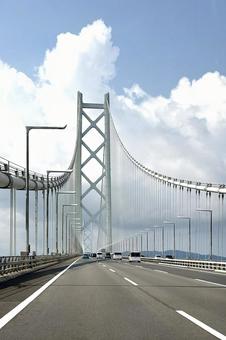 明石海峡大橋 明石海峡大橋 風景,景色,晴れの写真素材