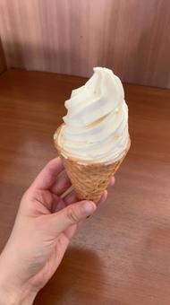 Vanilla soft serve ice cream in a waffle cone, ice, soft cream, corn ice, JPG